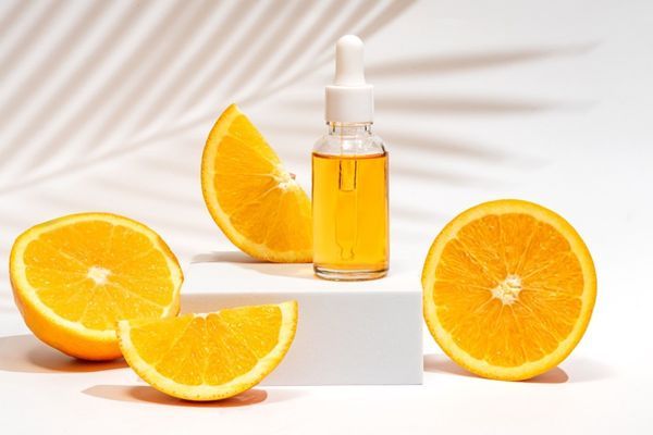 6 Rekomendasi Serum Vitamin C Aman dan BPOM untuk Mencerahkan Kulit