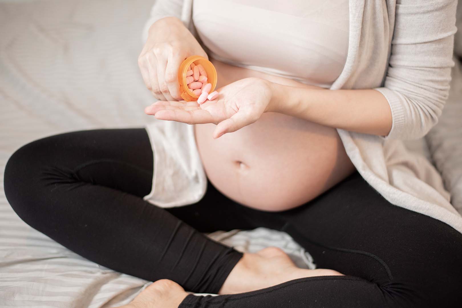 6 Rekomendasi Vitamin Terbaik untuk Menjaga Kesehatan Ibu dan Janin