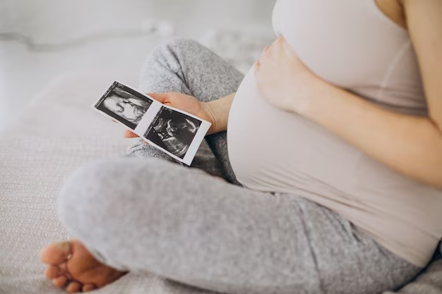 Bagaimana ya Kondisi Janin Yang Sehat Ketika Usia Kehamilan Memasuki 8 Bulan ? - Medikacare