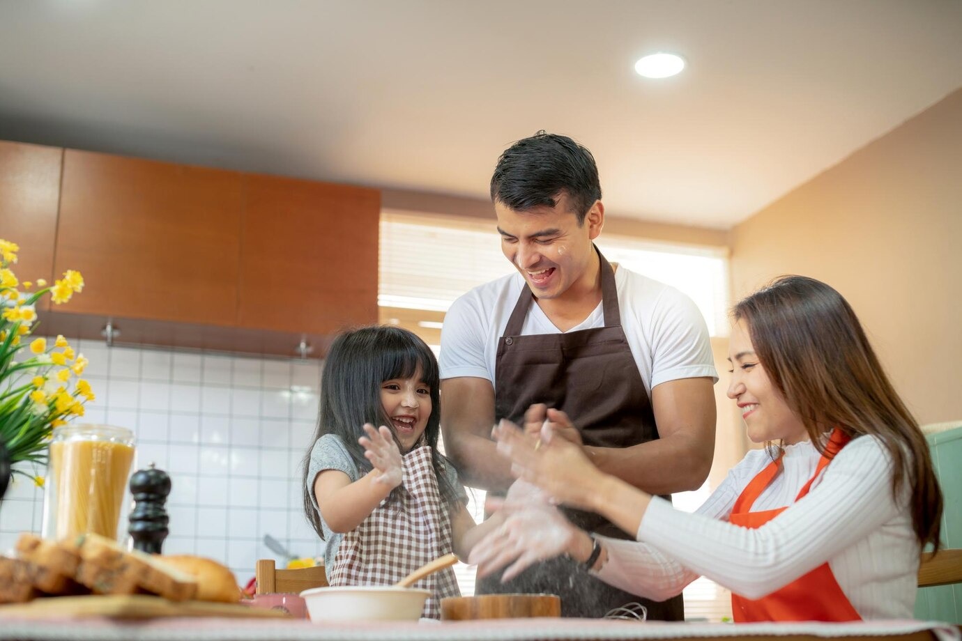 Benarkah Gaya Parenting Seperti Ini Dapat Mendidik Anak Dengan Baik? - Medikacare