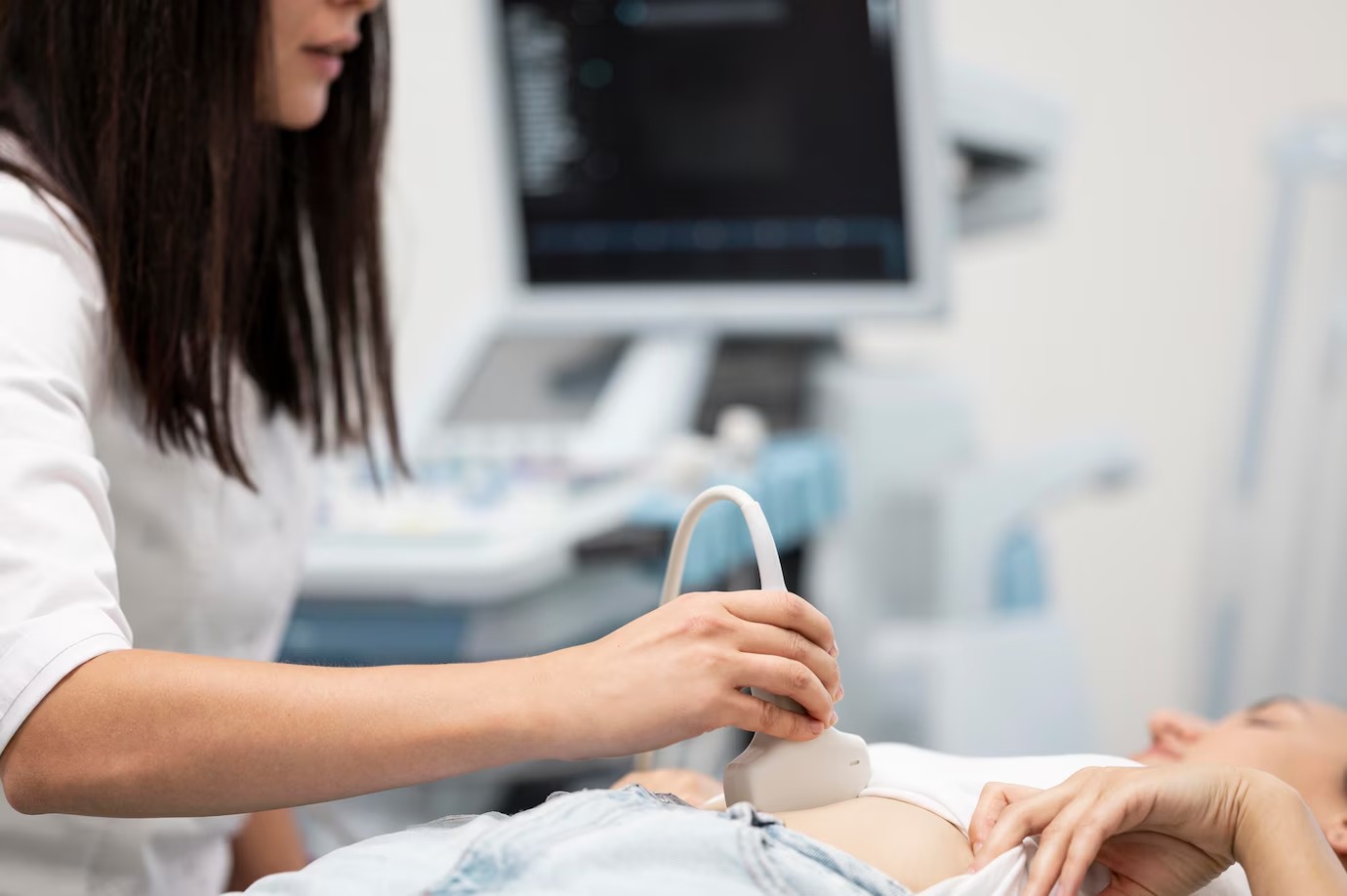Benarkah jika janin didalam kandungan sudah bisa menangis ? - Medikacare
