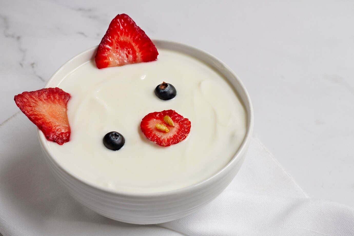 Bolehkah Ibu Hamil Mengonsumsi Yoghurt? - Medikacare