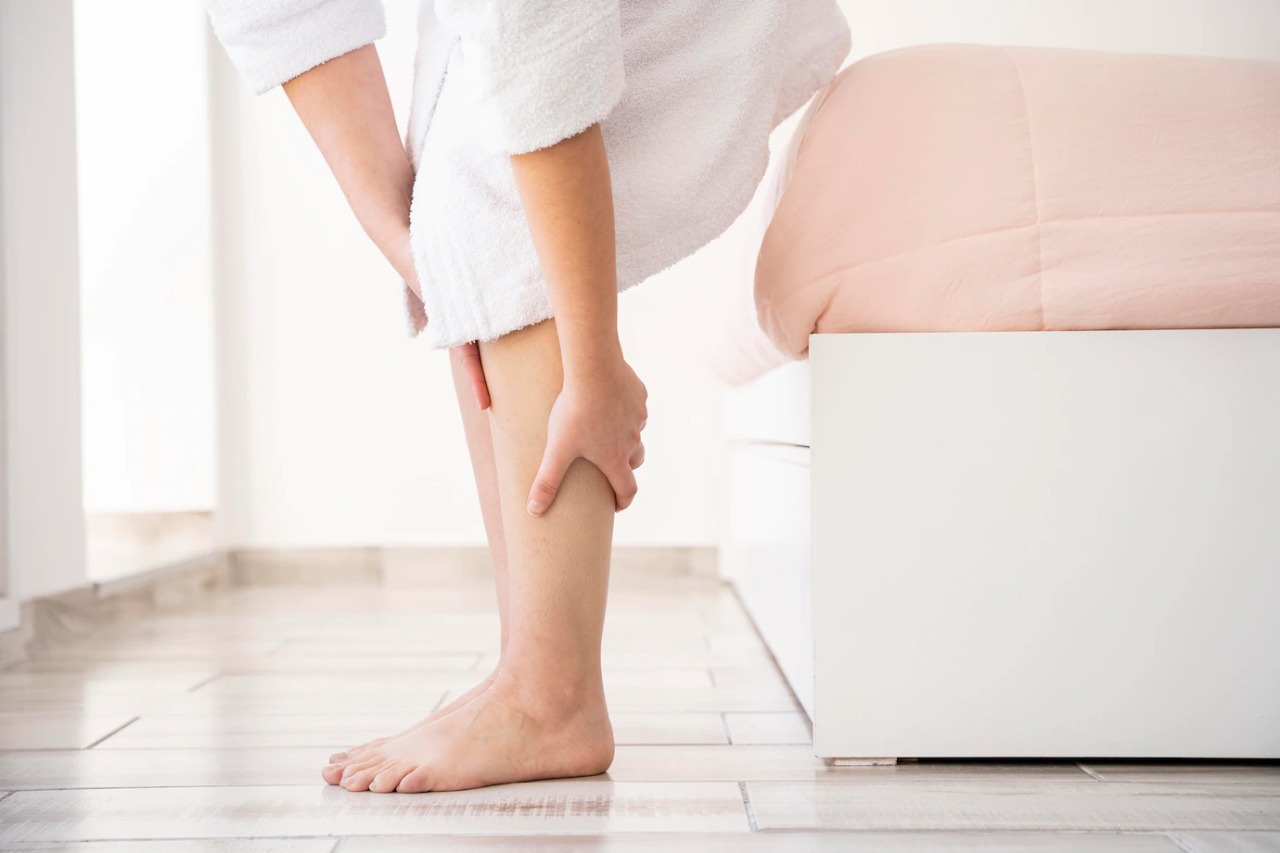 Kenali penyebab kaki bengkak ketika hamil - Medikacare