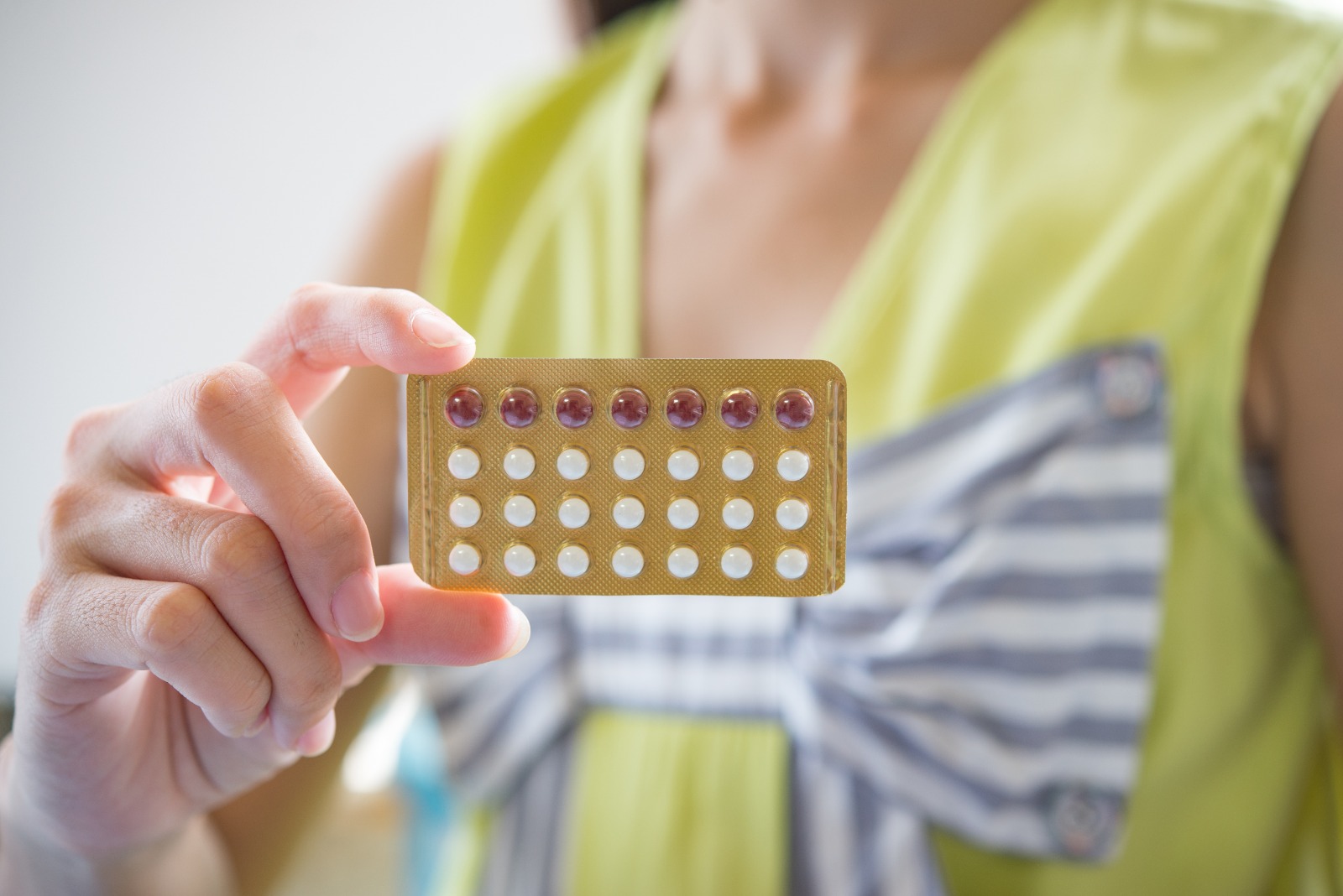 Kondisi Wanita yang Tidak Diperbolehkan Konsumsi Pil KB - Medikacare
