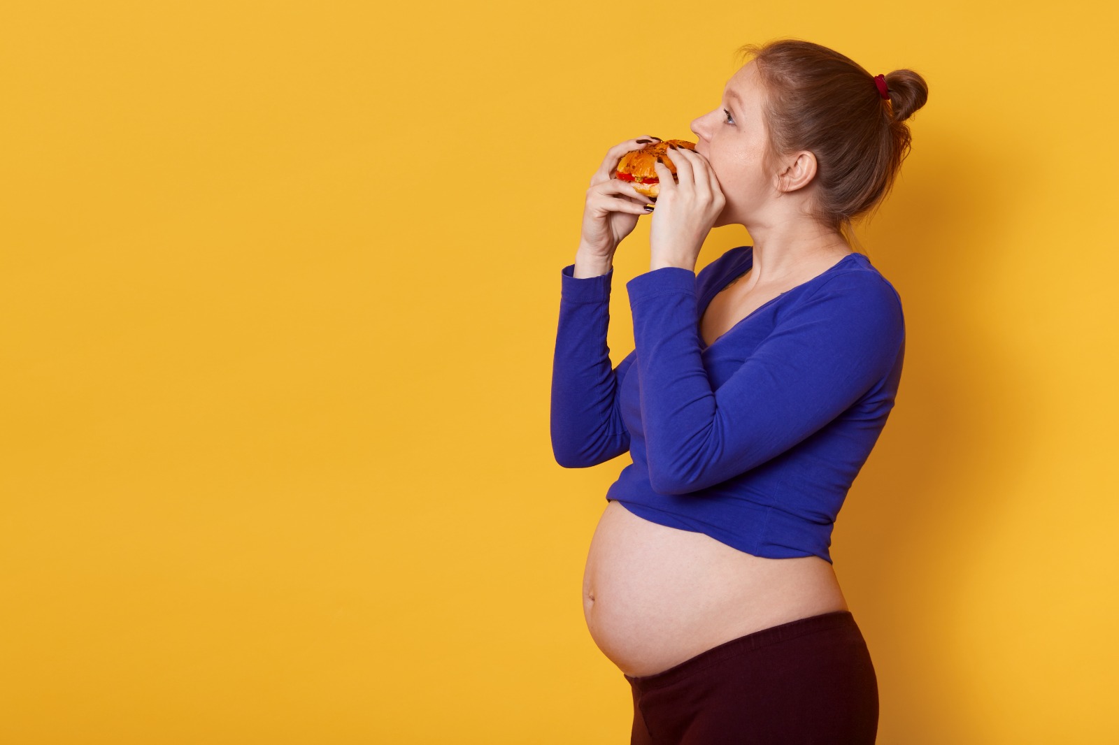 Pola Makan Buruk saat Hamil Bisa Sebabkan Cacat Lahir pada Bayi - Medikacare