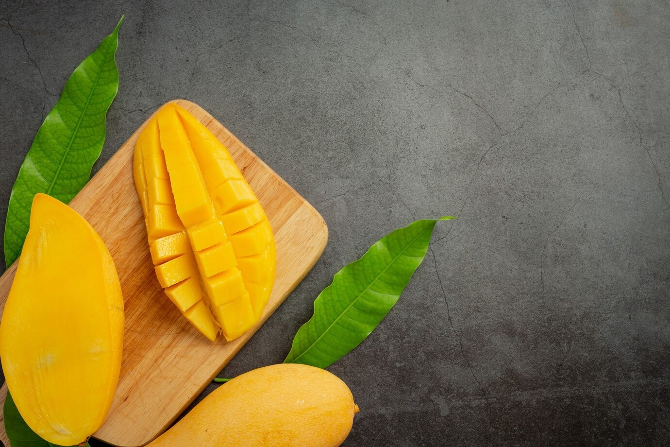 Sejuta Manfaat Buah Mangga Untuk Ibu Hamil - Medikacare