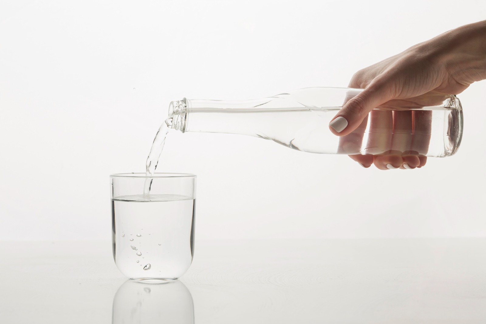 Kenali Ciri Kurang Minum Air Putih - Medikacare