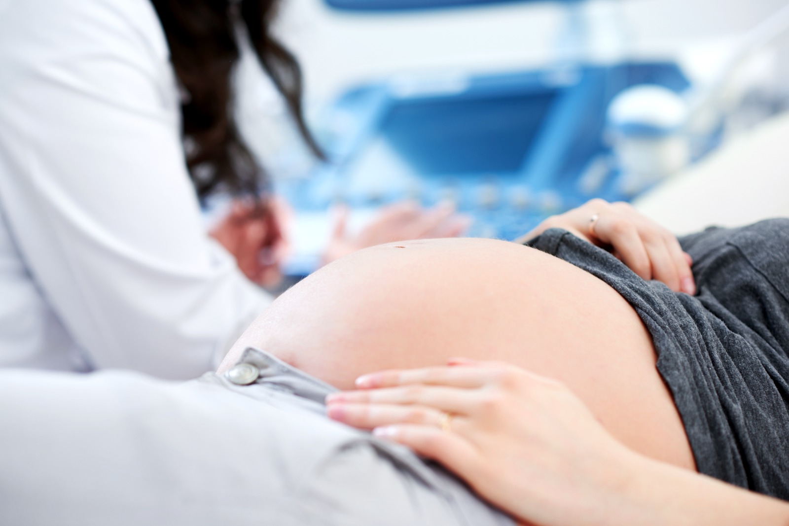 Waspada Komplikasi Bayi Sungsang Saat Melahirkan - Medikacare