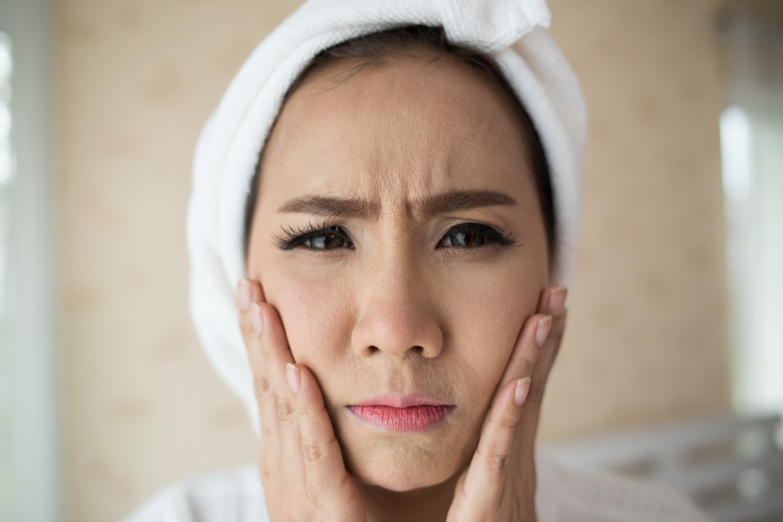 6 Cara Mengatasi Kulit Wajah Kusam - Medikacare