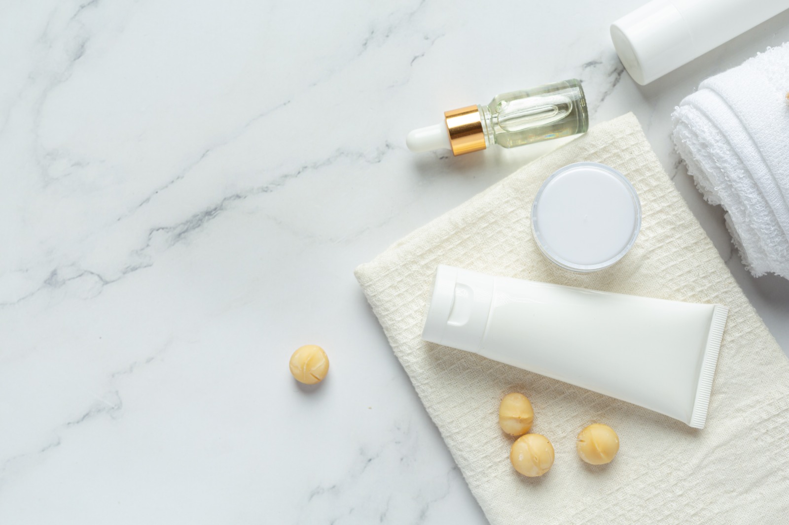 Apa Itu Hydroquinone? - Medikacare