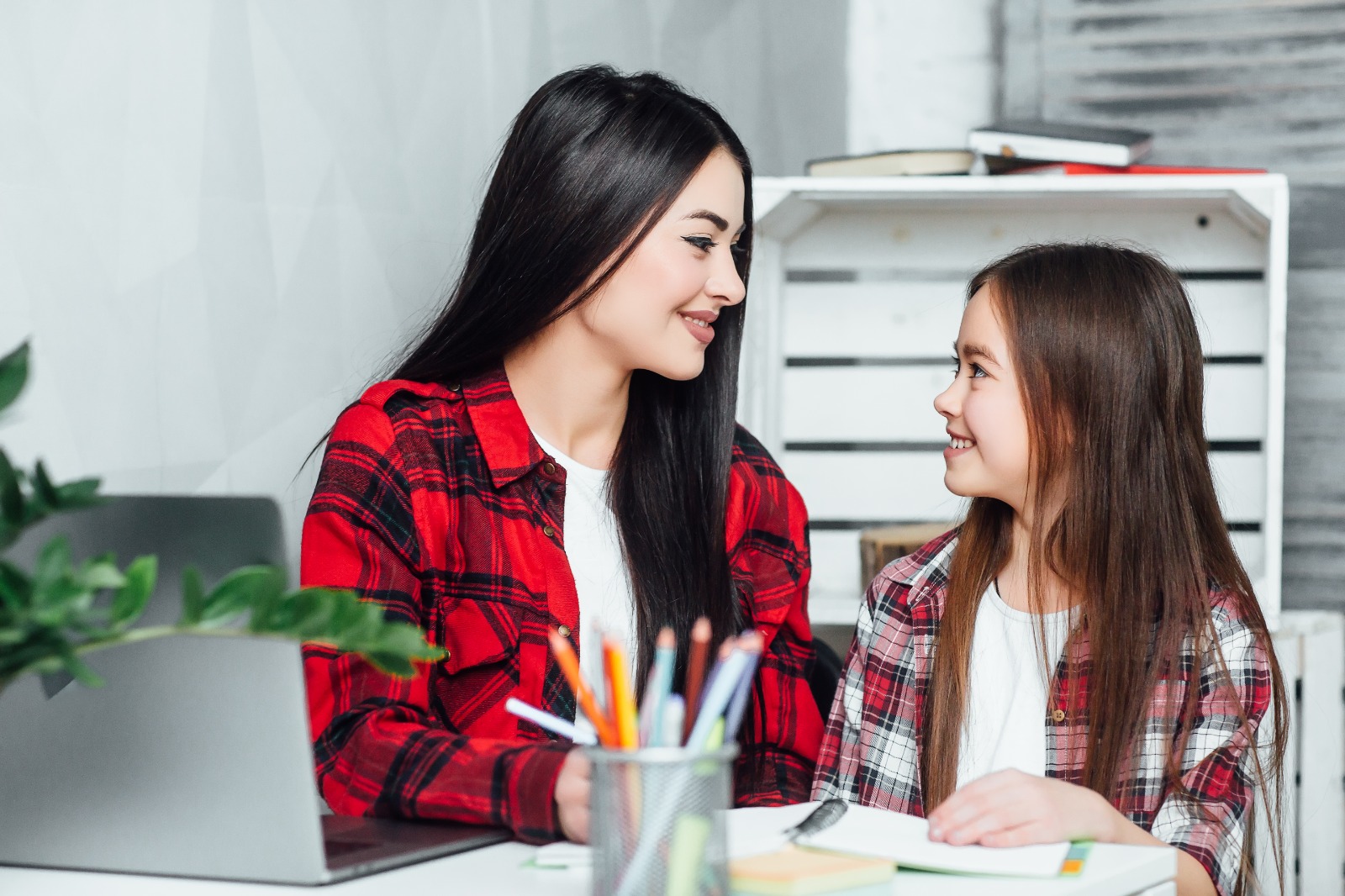 Apakah Edukasi Seks Dini Penting? - Medikacare