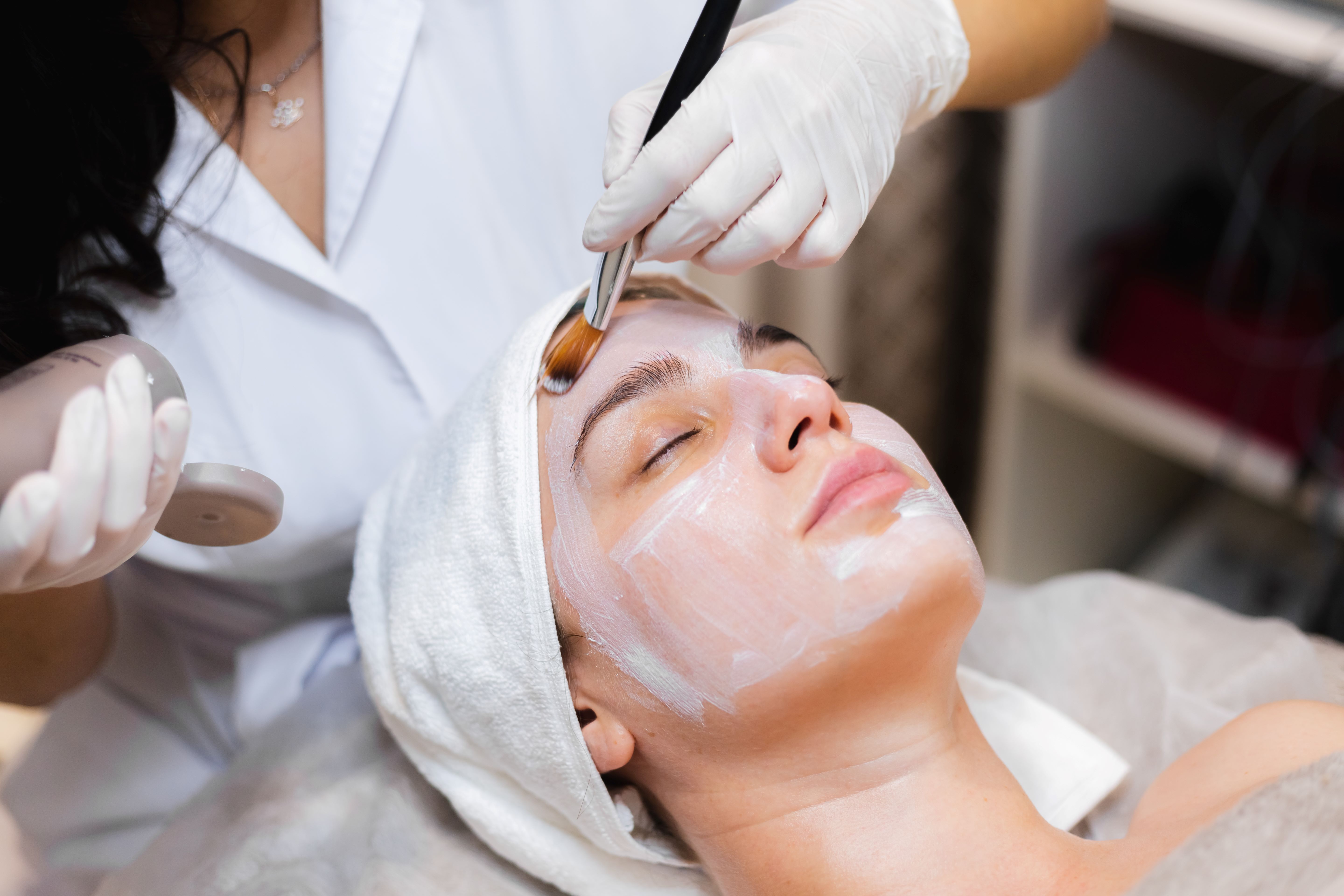 Bolehkah melakukan facial saat hamil - Medikacare