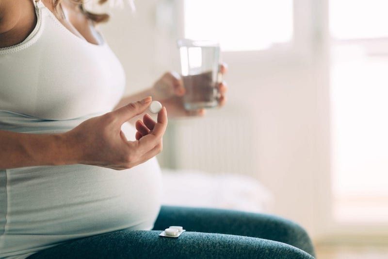 Bolehkan Ibu Menyusui Mengonsumsi Kapsul Ikan Kutuk - Medikacare