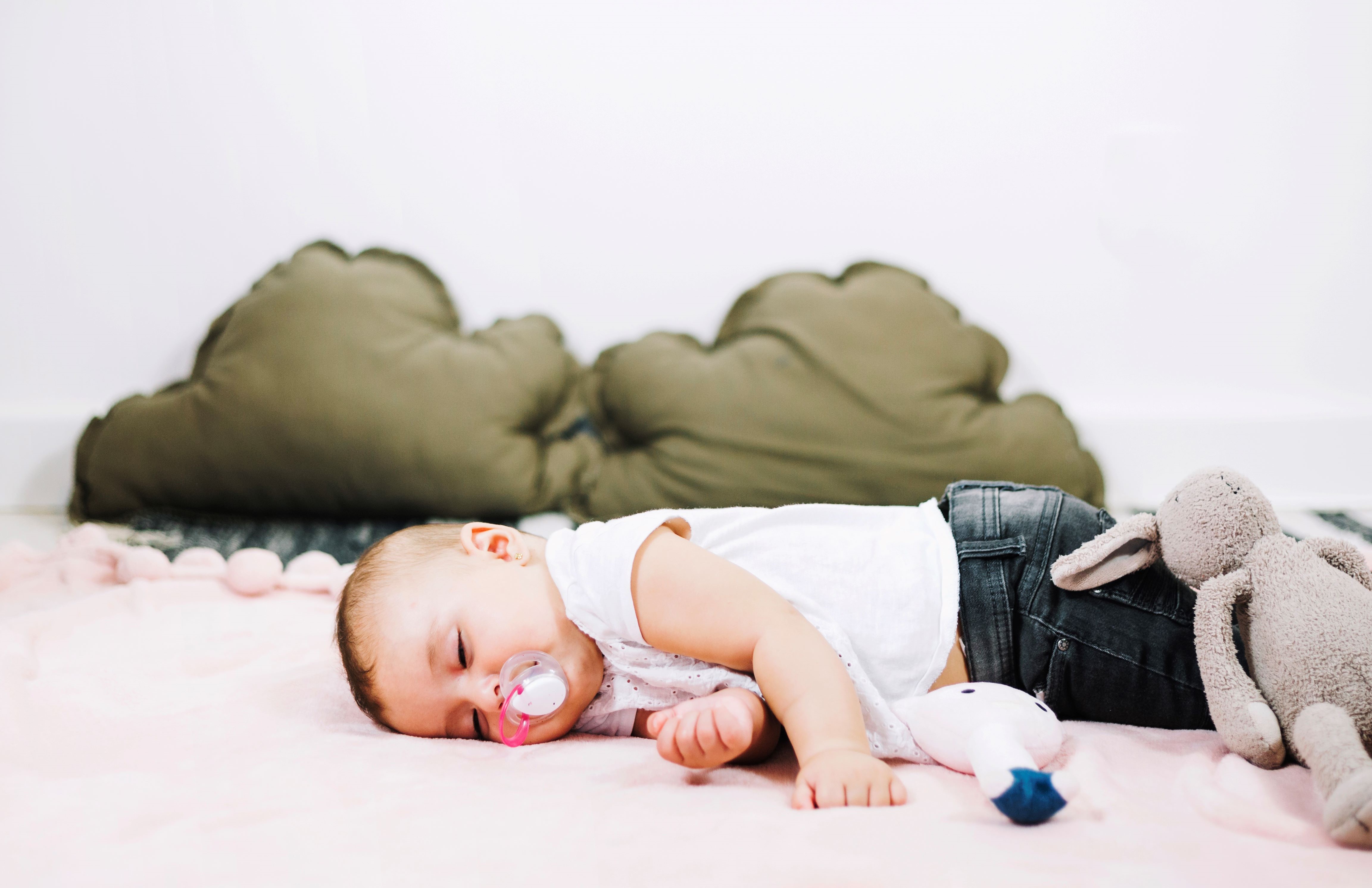 Akibat bayi tengkurap saat tidur - Medikacare