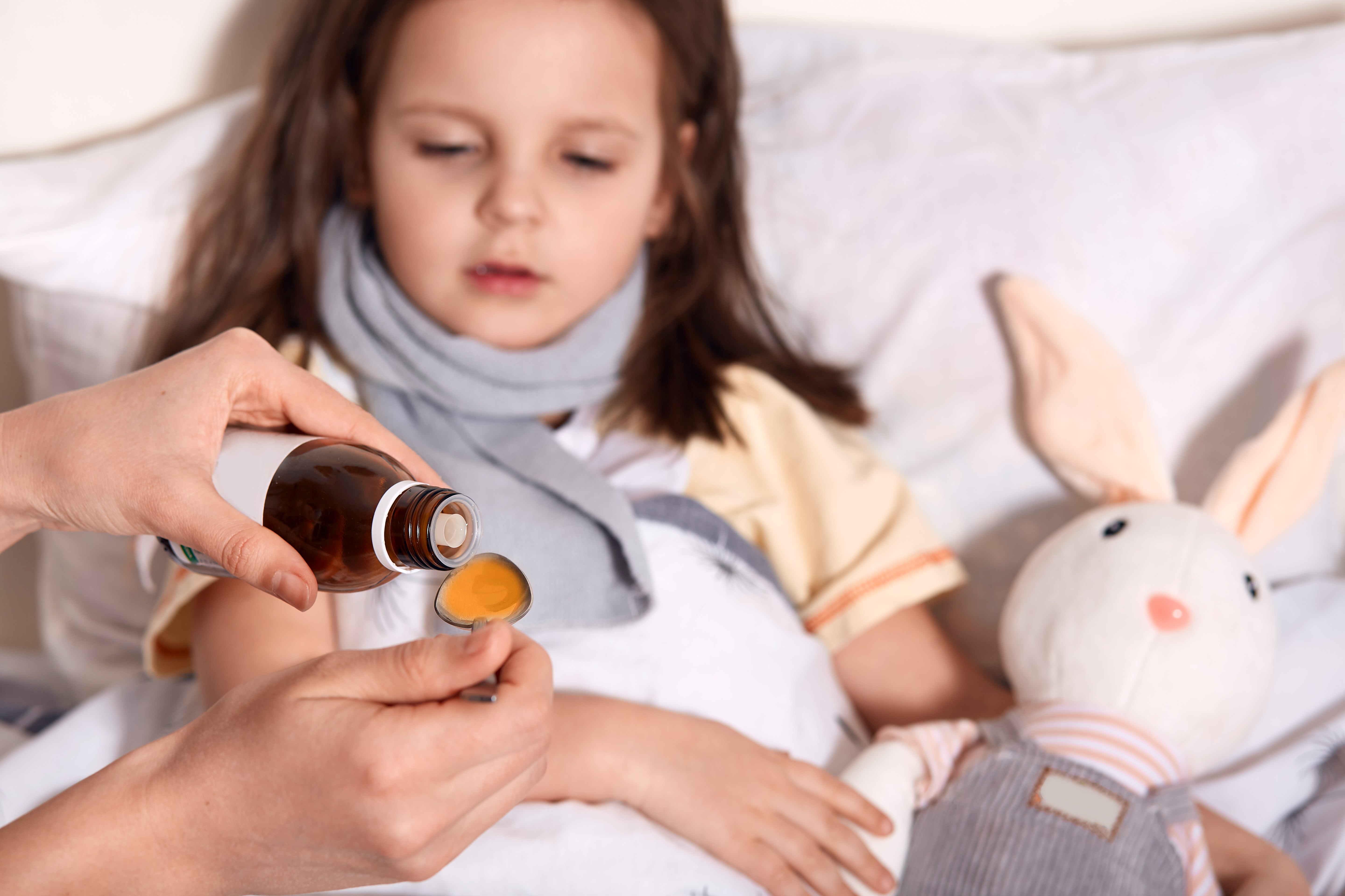 Tips memberikan obat untuk si kecil - Medikacare