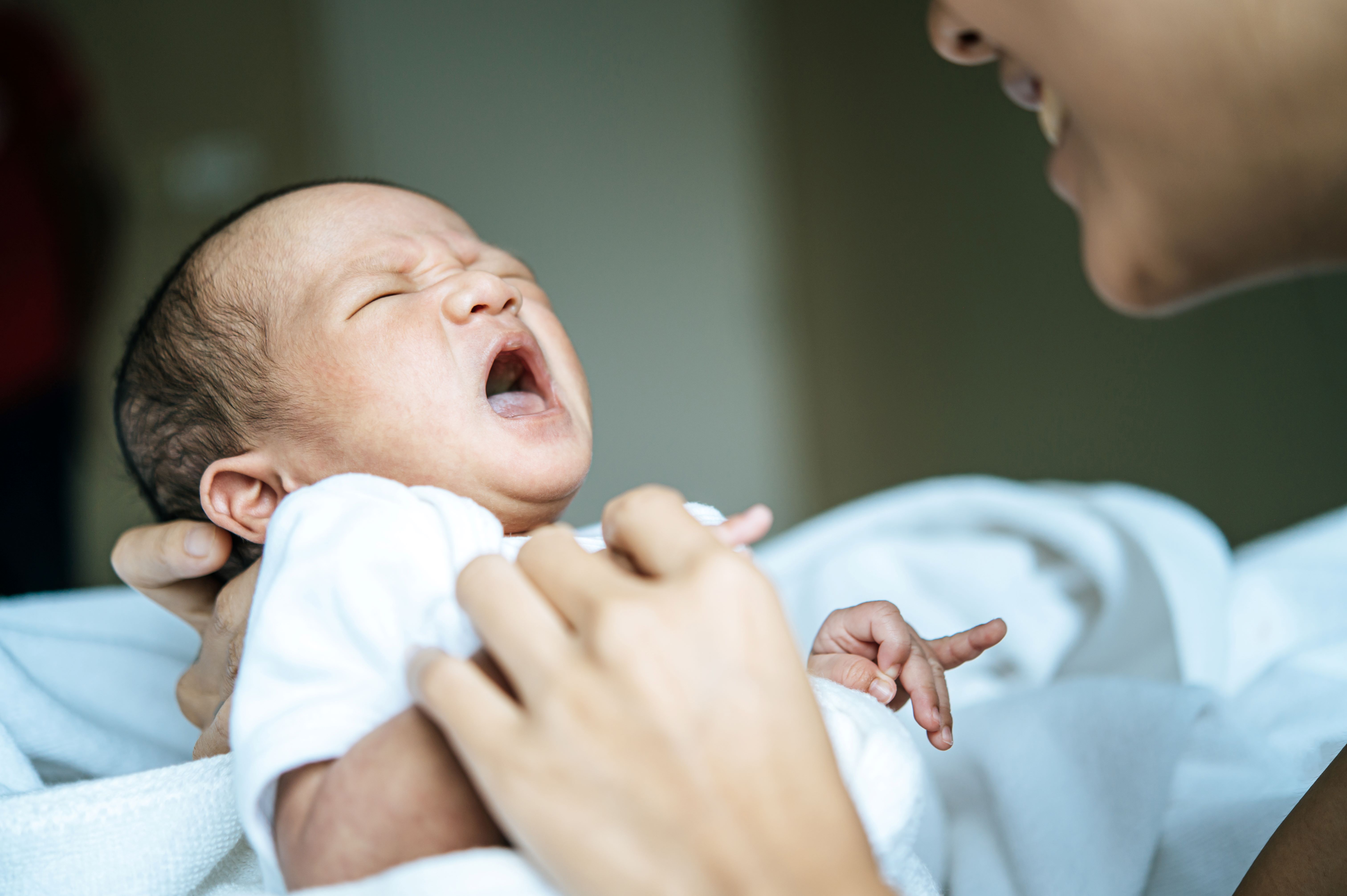 Tips cara mengatasi bayi tersedak - Medikacare