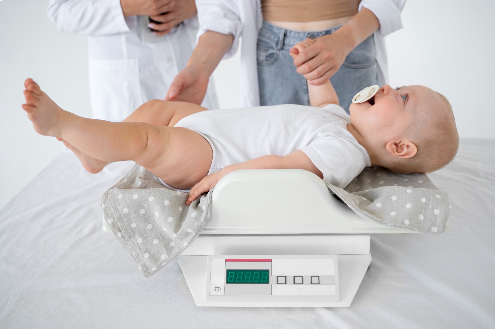Kenali Berat Berat Badan Lahir Rendah pada Bayi - Medikacare