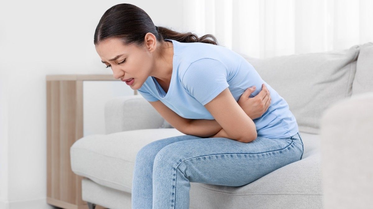 Sakit Perut Sebelah Kanan, Gejala Apa Simak Penyebab dan Solusinya - Medikacare