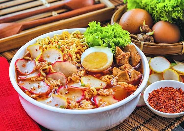 Suka Makan Seblak Super Pedas? Hati-Hati, Bisa Picu Occult Bleeding dan Anemia